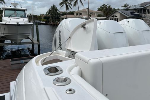 Intrepid 400 Center Console image