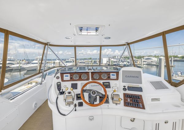 Sea Ray 480 Sedan Bridge image