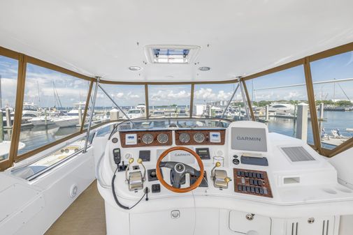 Sea Ray 480 Sedan Bridge image