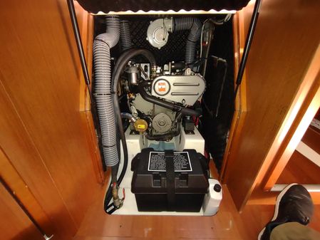 Beneteau Oceanis 37 image
