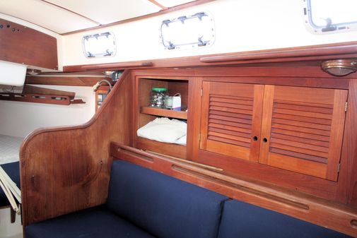 Tartan 34-2 Scheel Keel image