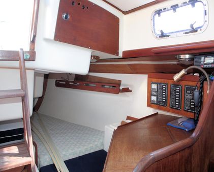 Tartan 34-2 Scheel Keel image