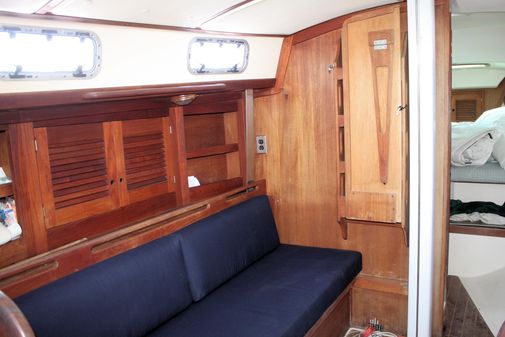 Tartan 34-2 Scheel Keel image