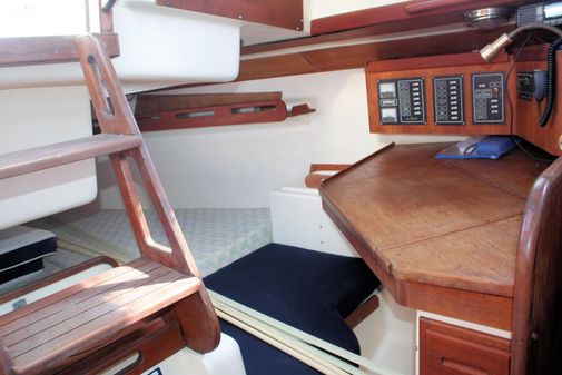 Tartan 34-2 Scheel Keel image