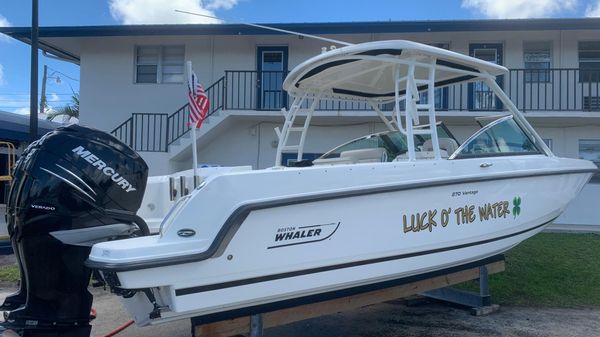 Boston Whaler 270 Vantage
