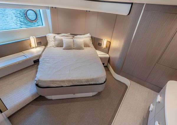 Azimut Flybridge 55 image