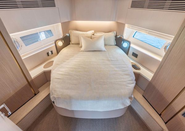 Azimut Flybridge 55 image