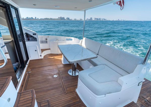 Azimut Flybridge 55 image