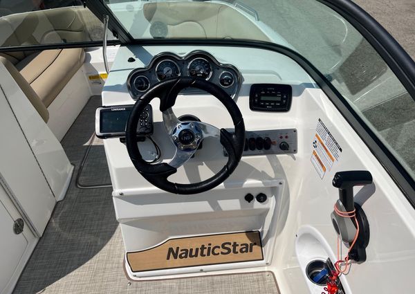 Nauticstar 223-DC image