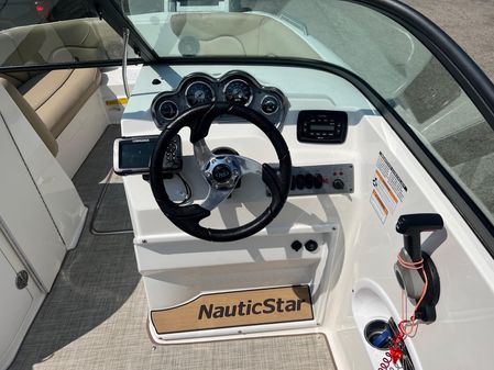 Nauticstar 223-DC image