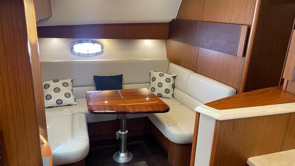 Tiara Yachts 4300 Open image