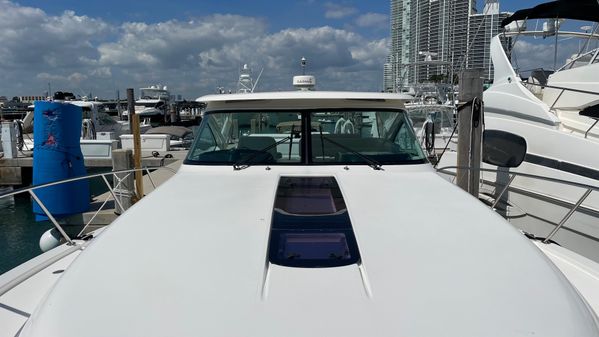 Tiara Yachts 4300 Open image