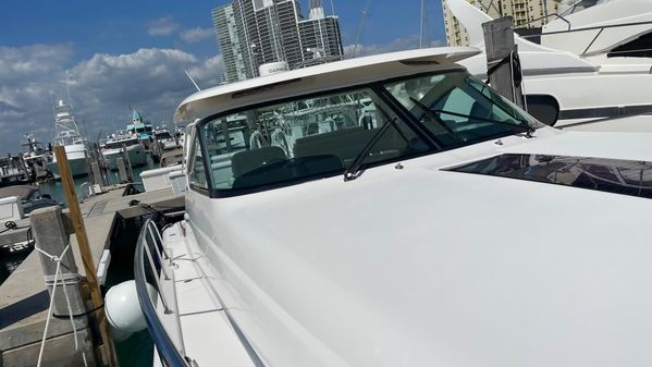 Tiara Yachts 4300 Open image