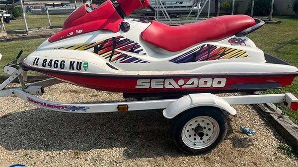 Sea-Doo Bombadier 