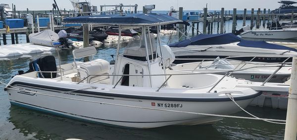 Boston-whaler 210-OUTRAGE image