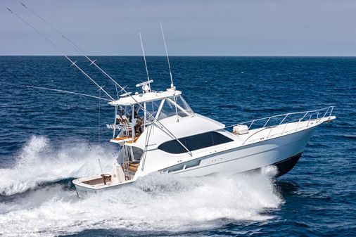 Hatteras 50 Convertible image