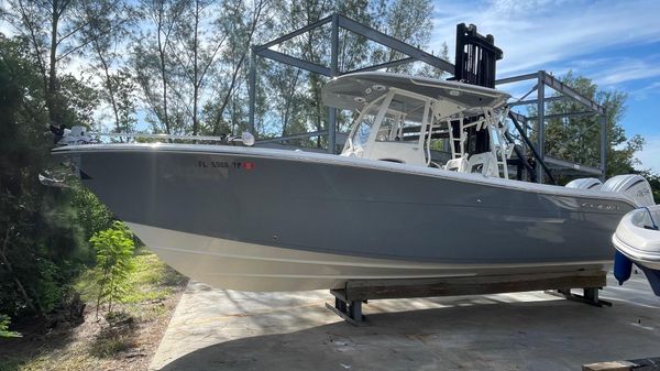 Cobia 301 Center Console 