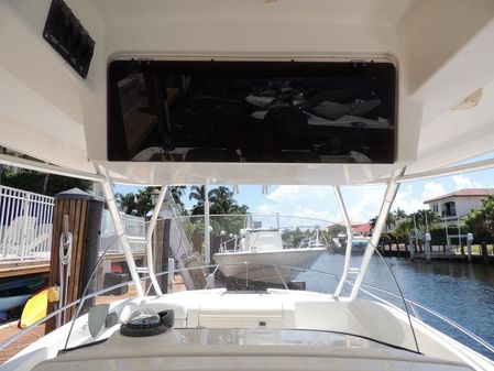 Boston Whaler 320 Outrage Cuddy Cabin image