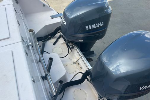 Grady-White Express 330 image