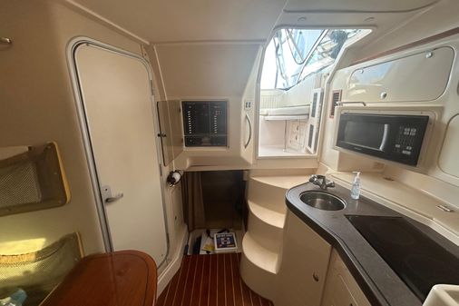 Grady-White Express 330 image