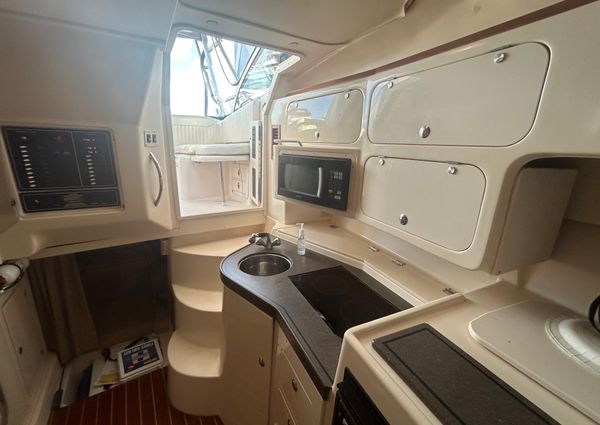 Grady-White Express 330 image