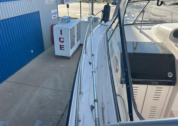 Grady-White Express 330 image