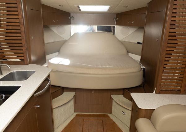 Sea Ray 370 Sundancer image