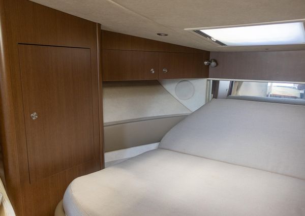 Sea Ray 370 Sundancer image