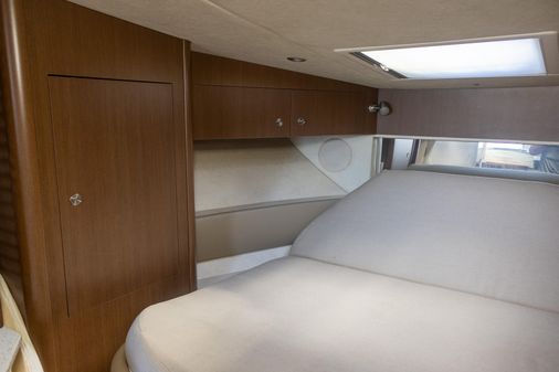 Sea Ray 370 Sundancer image