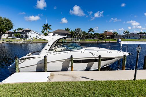 Sea Ray 370 Sundancer image