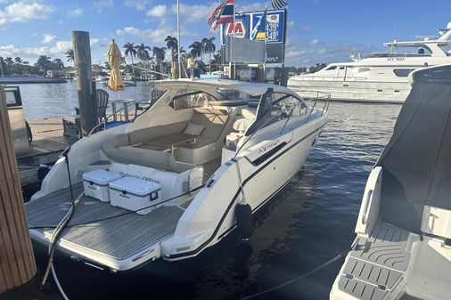 Azimut Atlantis 34 image