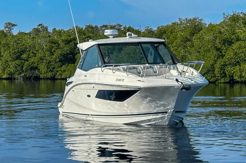 Sea Ray 320 Sundancer Outboard image