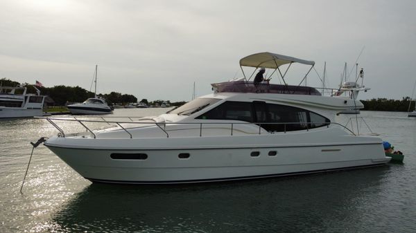 Ferretti Yachts 470 