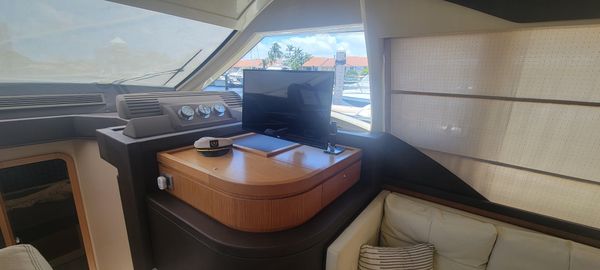 Ferretti Yachts 470 image