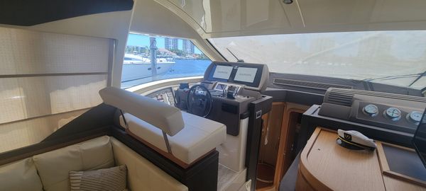 Ferretti Yachts 470 image