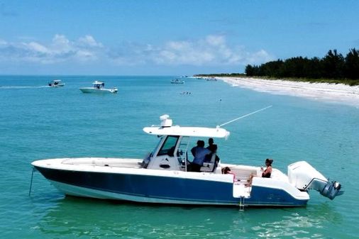 Boston Whaler 330 Outrage image