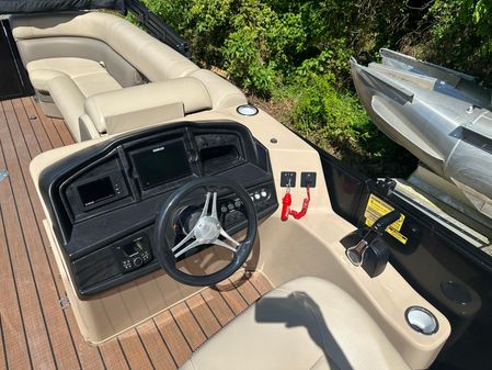 Bentley-pontoons 250-ELITE image