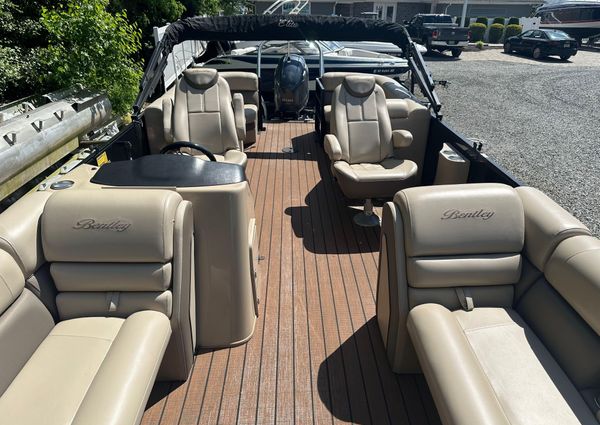 Bentley-pontoons 250-ELITE image