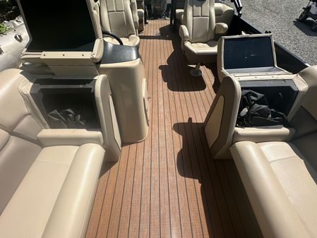 Bentley-pontoons 250-ELITE image