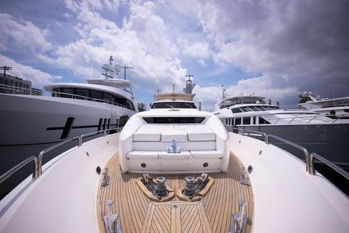 Sunseeker 105 Yacht image