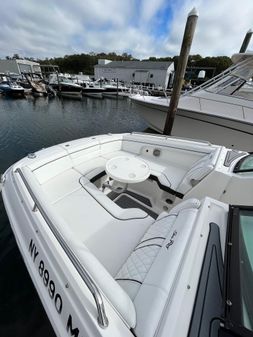 Sea Ray 290 Sundeck image