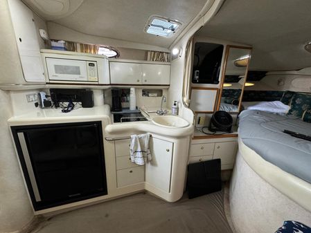 Sea Ray 330 Sundancer image