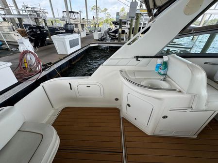 Sea Ray 330 Sundancer image