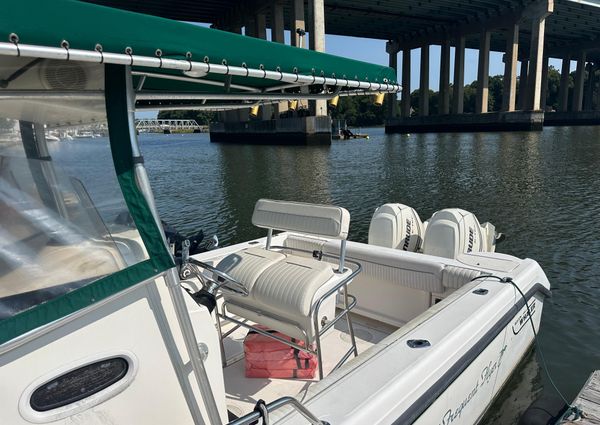 Boston-whaler 230-OUTRAGE image