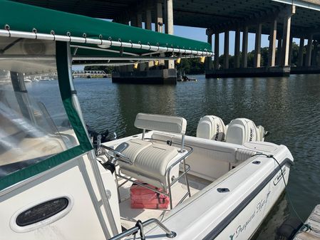 Boston-whaler 230-OUTRAGE image