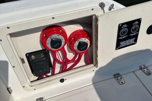 Boston-whaler 230-OUTRAGE image