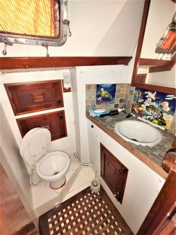 Cheoy Lee 38 image