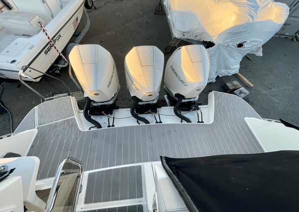 Sea Ray 370 Sundancer image