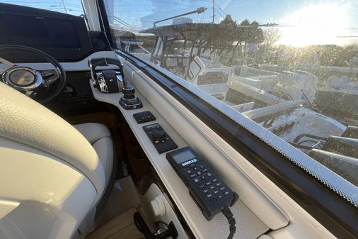 Sea Ray 370 Sundancer image