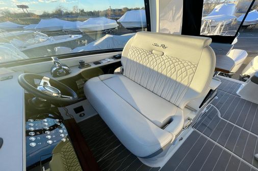 Sea Ray 370 Sundancer image